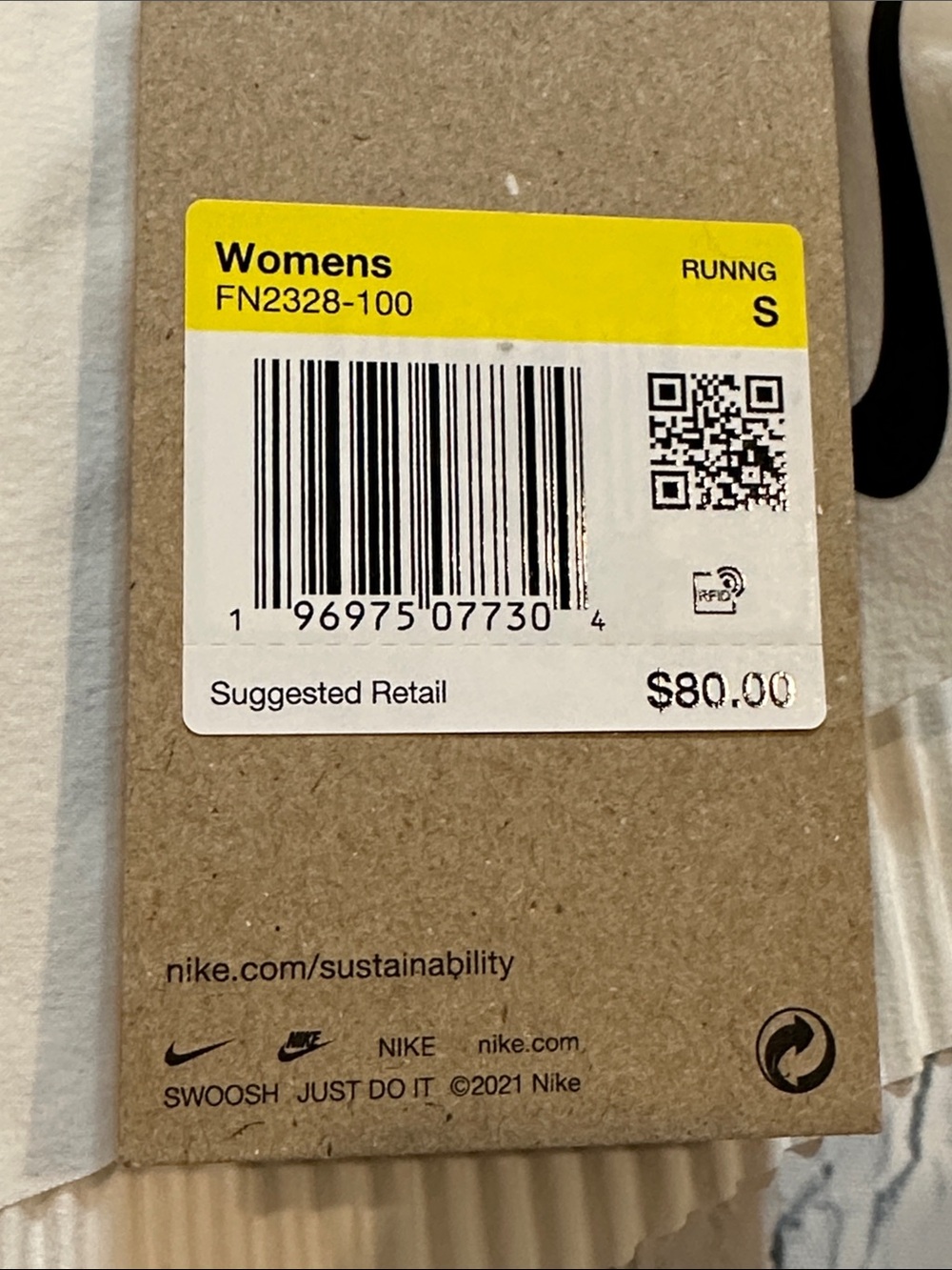 NWT Nike Women’s white pleated back Athletic Running Shorts with Black Swoosh - Picture 5 of 10